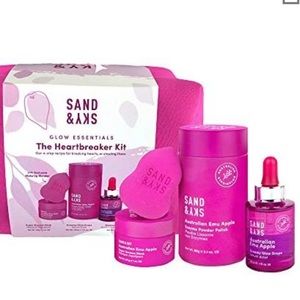 Sand & Sky - Glow Essentials The Heartbreaker Kit